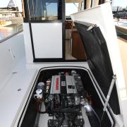 rhea_730_timonier_moteur_yanmar_250_cv_puissance_et_fiabilite.jpg