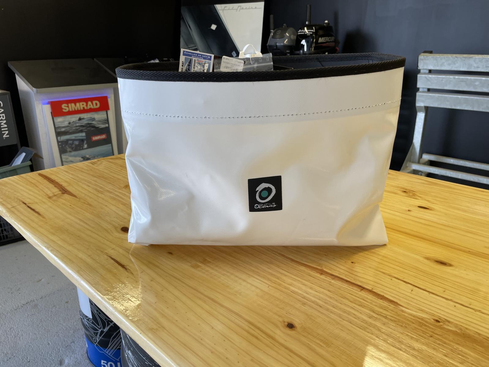 BAYABOUT E10 OUTIL OCEAN 40x31x10