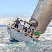 voilier_hanse_360_en_navigation_sous_voiles_au_pres_-_concessionnaire_fil-marine.jpg