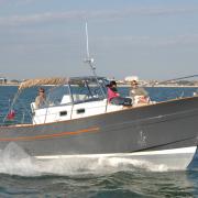 bateau_rhea-rhea-850-open_3916409.jpg