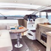 bateau_sealine-c330v_6873583.jpg