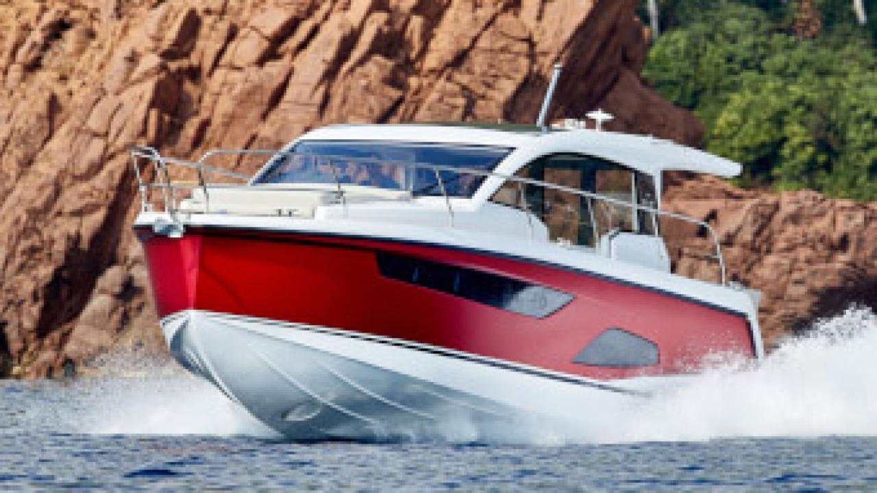 Sealine C335v
