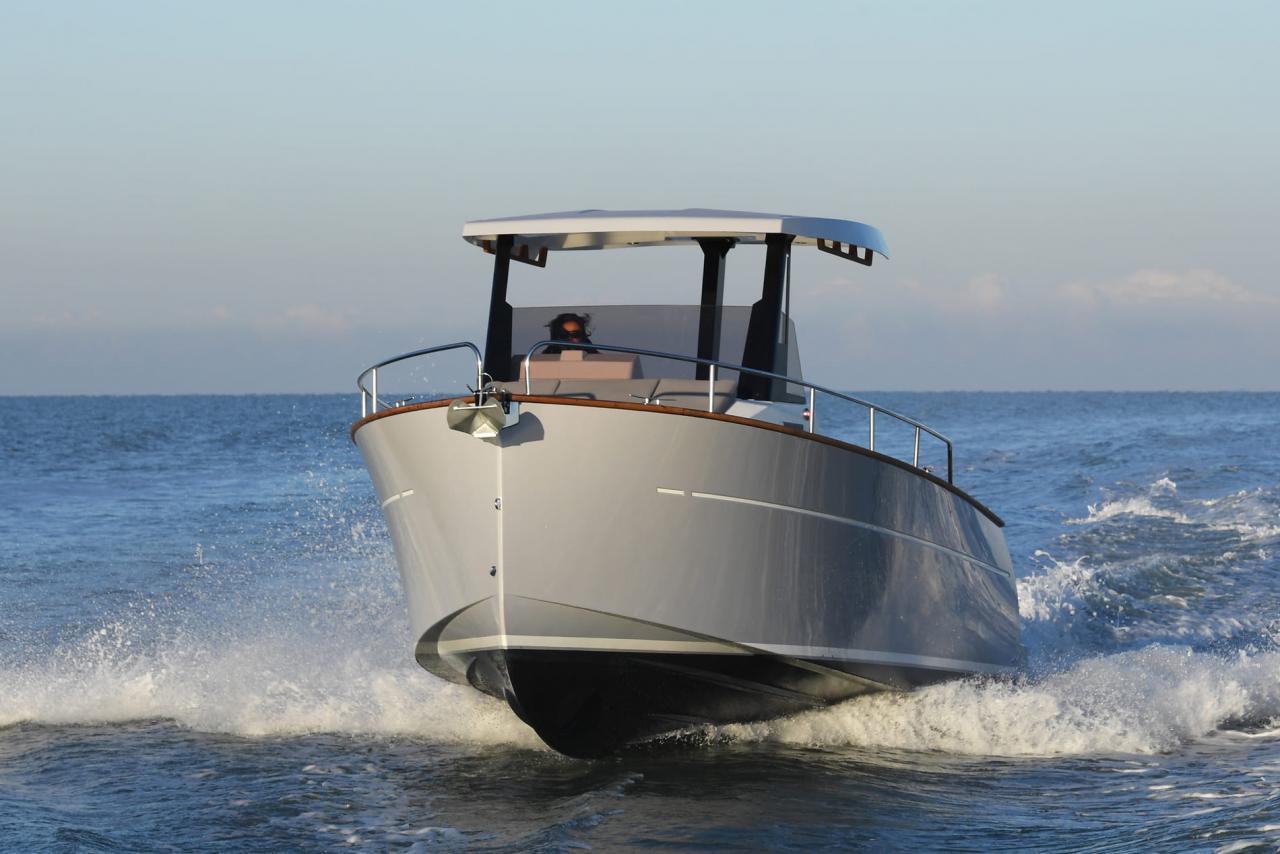Rhea Marine 29 HB open