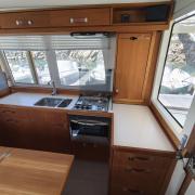 bateau_a_moteur_de_luxe.jpg