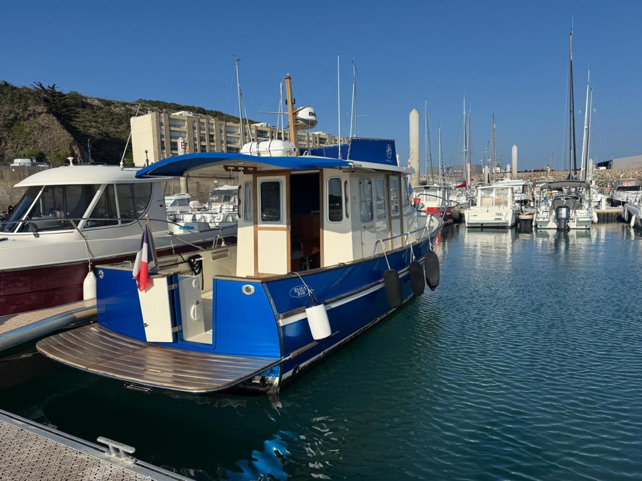 Rhea Marine 850 TIMONIER