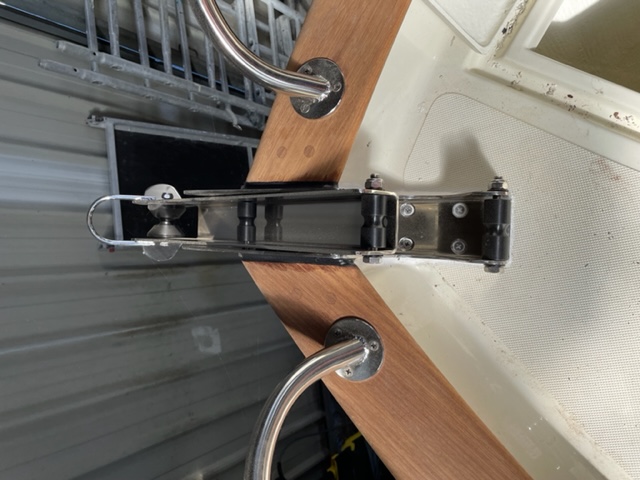 Rhea 27 OPEN