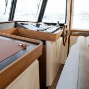 rhea_trawler_34_11_.jpg