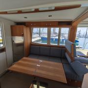 bateau_a_moteur_confortable.jpg