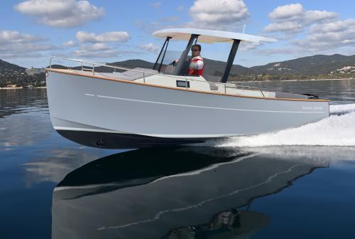 Rhea Marine 29 HB open