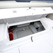bateau_a_moteur_rangements_1_.jpg