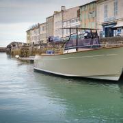 bateau_sur_et_facile_moteur_hors-bord_2_.jpg